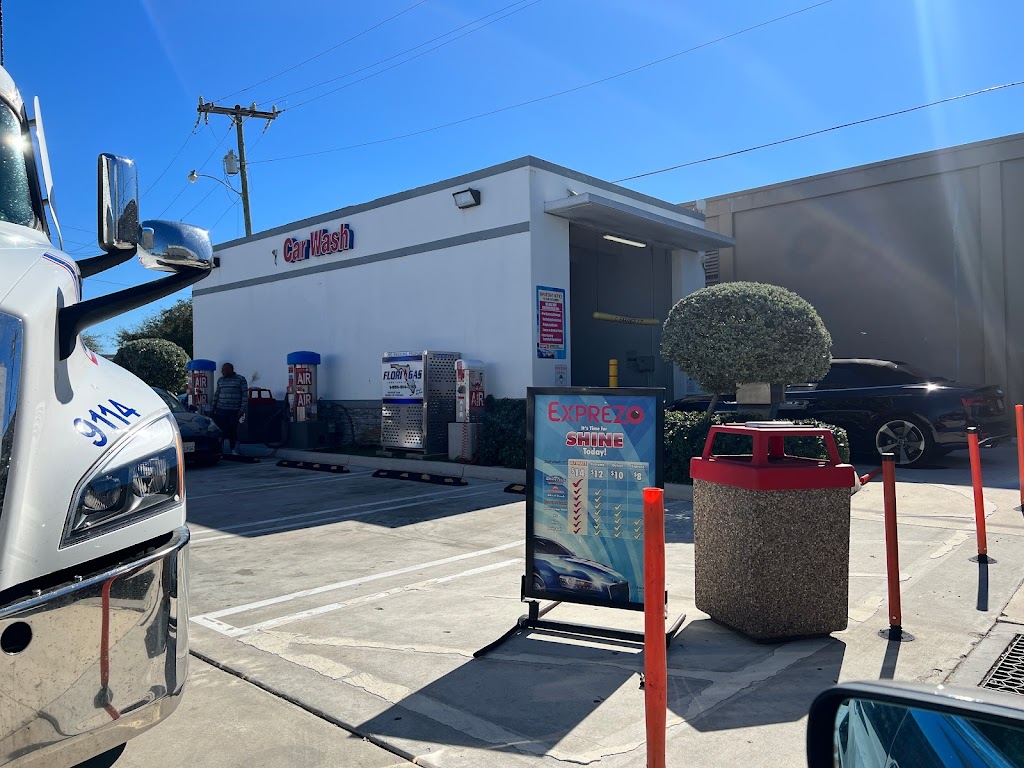 Exprezo Ives Chevron | restaurant | 1540 NE 205th Terrace, Miami, FL 33179, USA | 7866572475 OR +1 786-657-2475