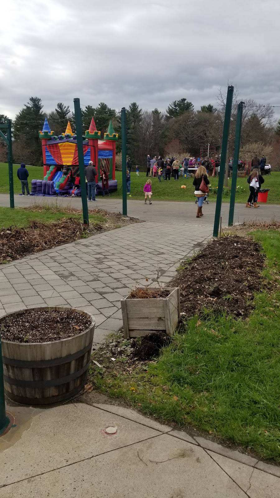 Cisco Brewers Portsmouth | restaurant | 35 Corporate Dr, Pease International Tradeport, Portsmouth, NH 03801, USA | 6033807575 OR +1 603-380-7575