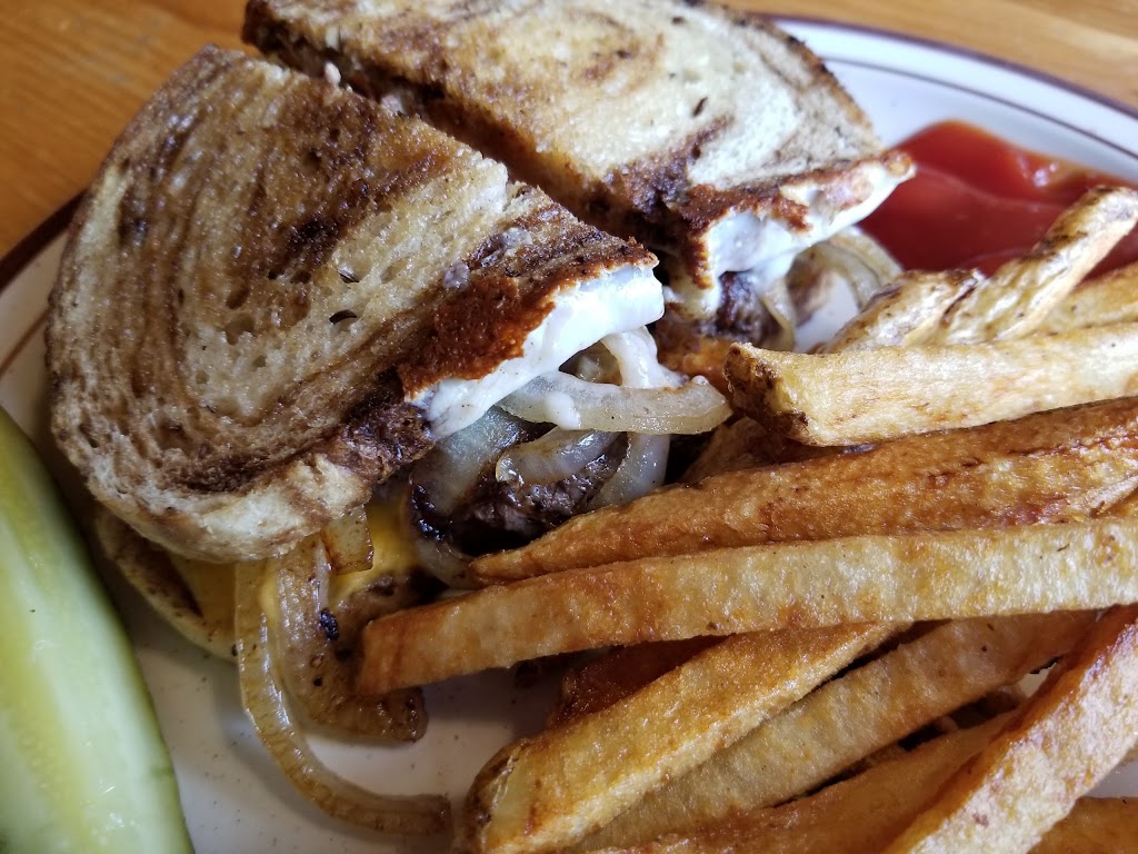 TKs 400 Club | restaurant | W6621 US-12, Black River Falls, WI 54615, USA | 7152840072 OR +1 715-284-0072