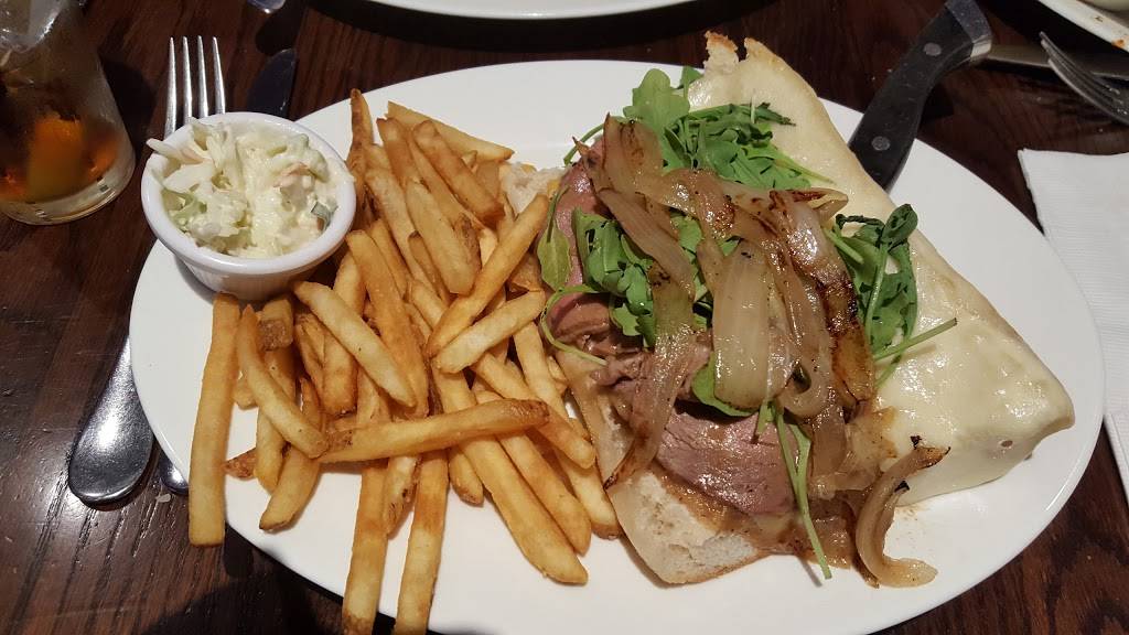 Franklin Steak House and Tavern | restaurant | 318 Passaic Ave, Fairfield, NJ 07004, USA | 9738089400 OR +1 973-808-9400