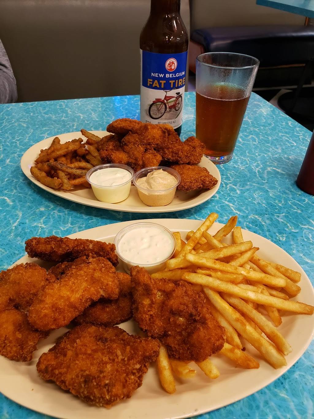 Hook Line & Sinker Seafood | restaurant | 2077 N Oxnard Blvd, Oxnard, CA 93036, USA | 8056041715 OR +1 805-604-1715