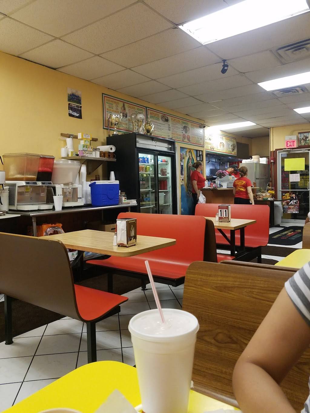 El Taconazo La Fiesta | restaurant | 114 N 19th Ave, Melrose Park, IL 60160, USA | 7083445676 OR +1 708-344-5676