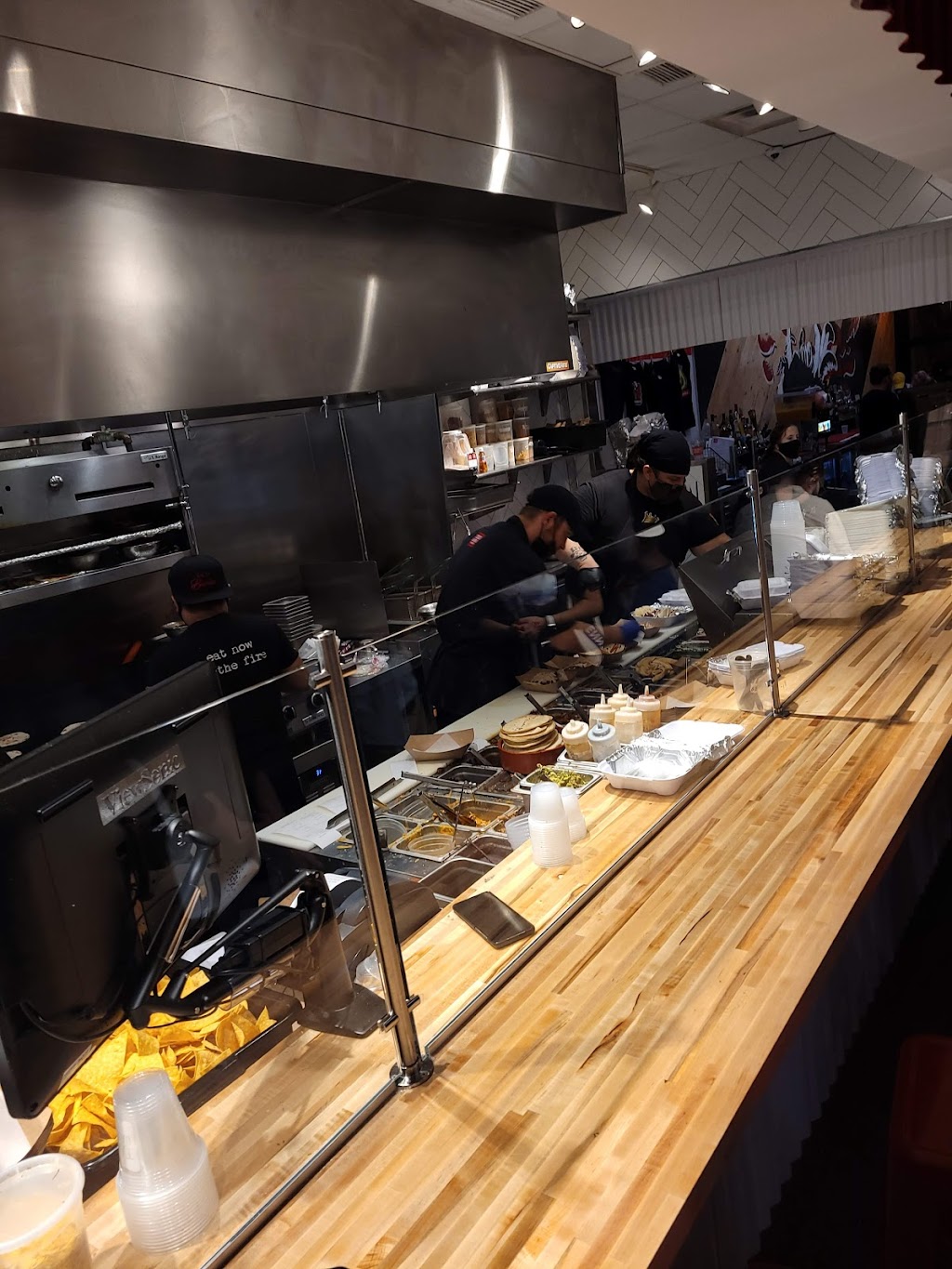 Taco Bamba | restaurant | 1627 Rockville Pike, Rockville, MD 20852, USA | 3018222334 OR +1 301-822-2334