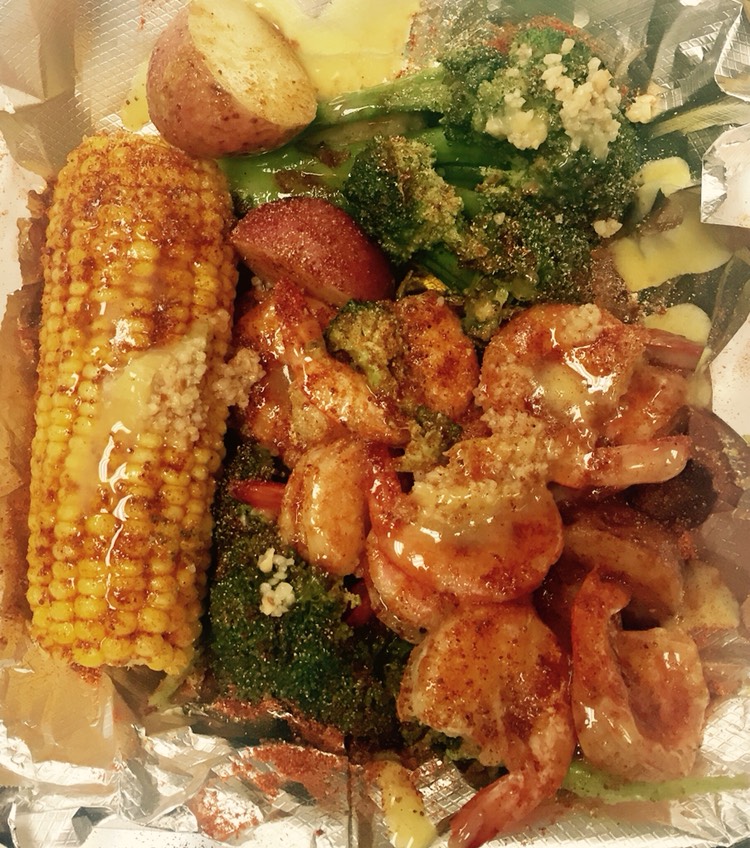 Best In Town Seafood | restaurant | 8001 Castor Ave, Philadelphia, PA 19152, USA | 2157100520 OR +1 215-710-0520