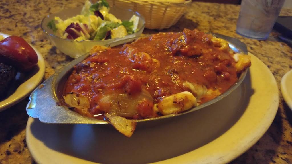 Papas Bar & Grille | restaurant | 208 Highland Ave, Malden, MA 02148, USA | 7813220105 OR +1 781-322-0105