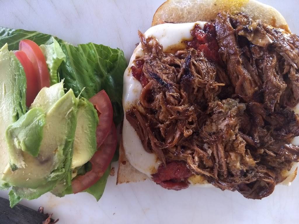 La Probadera Food Truck | restaurant | Empleados, 22820 Ensenada, B.C., Mexico | 016461110017 OR +52 646 111 0017