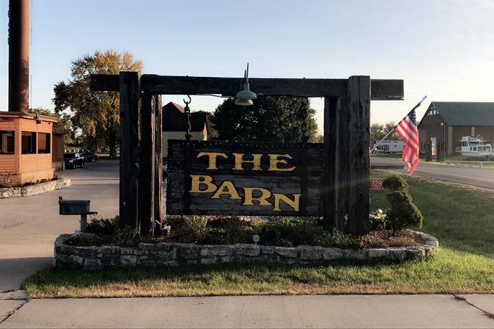 The Barn Restaurant | night club | 32800 Co Rd K, Prairie du Chien, WI 53821, USA | 6083264941 OR +1 608-326-4941
