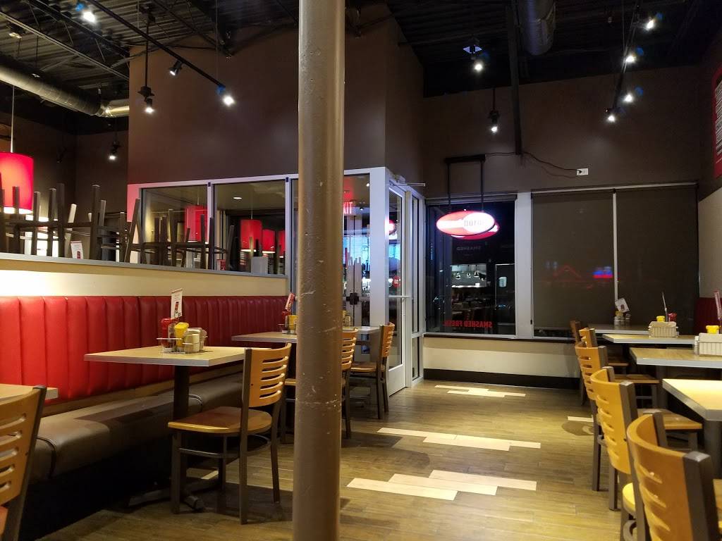 Smashburger | restaurant | 2100 North Snelling Avenue, Suite 65A, Roseville, MN 55113, USA | 6512510220 OR +1 651-251-0220