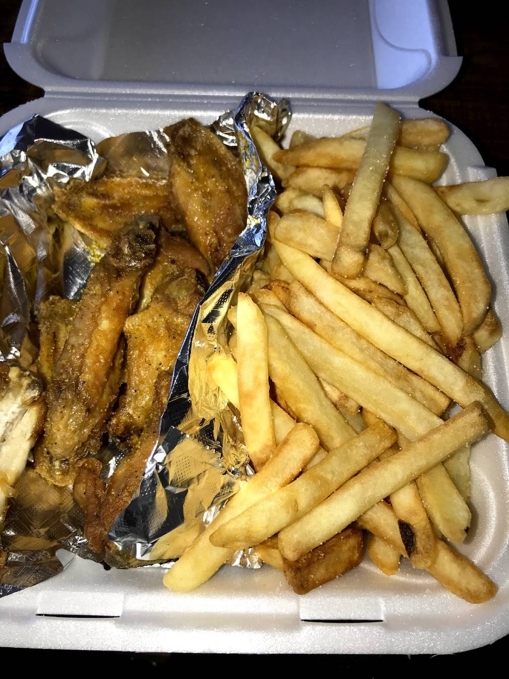 Wing It | restaurant | 2704 S Elm-Eugene St, Greensboro, NC 27406, USA | 3368971447 OR +1 336-897-1447