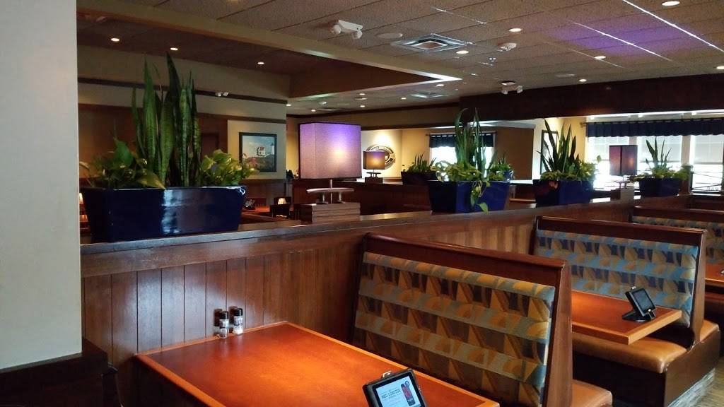 Red Lobster | restaurant | 14904 W 119th St, Olathe, KS 66062, USA | 9137641503 OR +1 913-764-1503