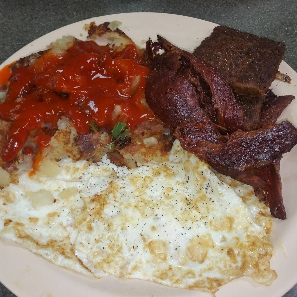 Jakes Place | restaurant | 5550 Chester Ave, Philadelphia, PA 19143, USA | 2157290851 OR +1 215-729-0851