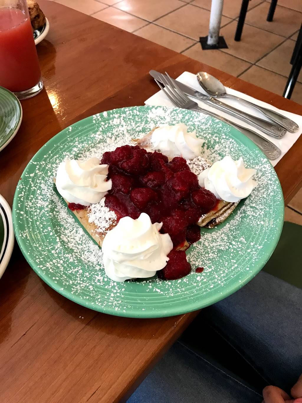 The Reyn Coffee Shop | cafe | 635 N Lake Ave, Pasadena, CA 91101, USA | 6264495768 OR +1 626-449-5768