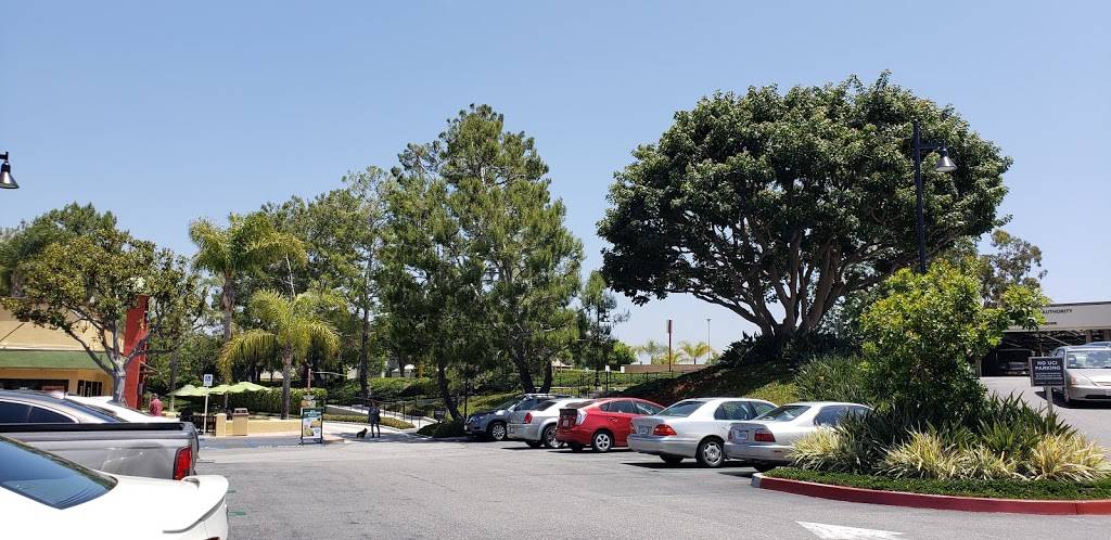 Starbucks | cafe | 4545 Campus Dr, Irvine, CA 92612, USA | 9498542301 OR +1 949-854-2301