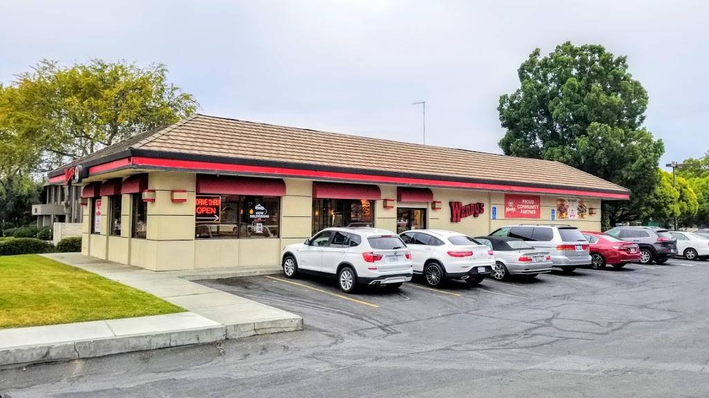 Wendys | restaurant | 990 Saratoga Ave, San Jose, CA 95129, USA | 4082435339 OR +1 408-243-5339