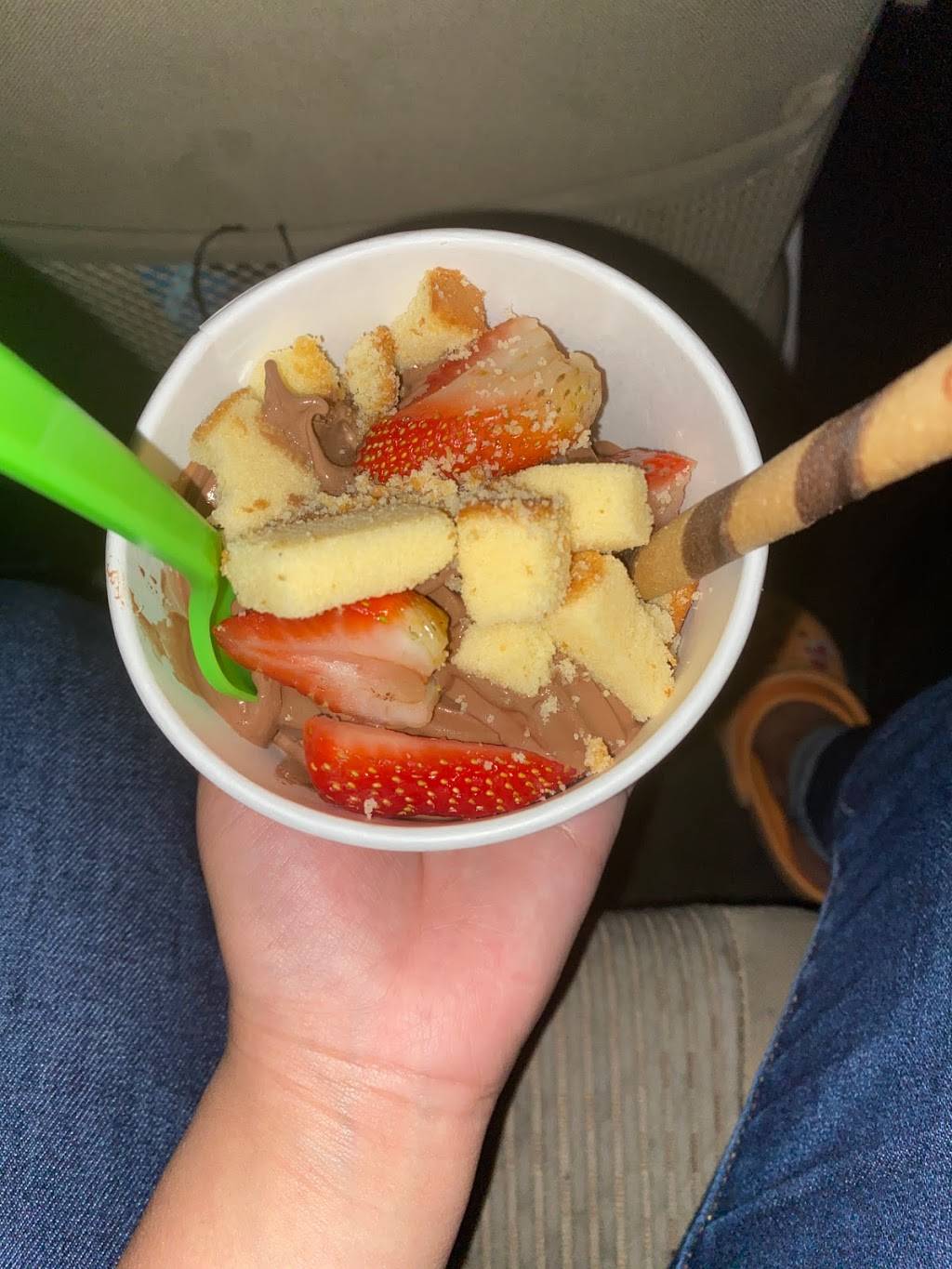 Sweet Frog Premium Frozen Yogurt | restaurant | 3148 State Hwy 161 Suite 440, Grand Prairie, TX 75052, USA | 9726393787 OR +1 972-639-3787