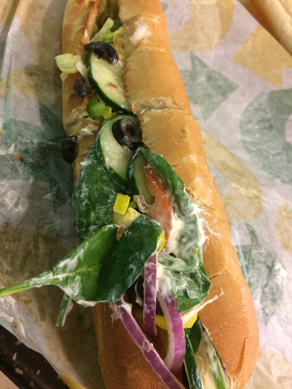 Subway Restaurants | restaurant | 4590 Genesee St, Buffalo, NY 14225, USA | 7166341335 OR +1 716-634-1335