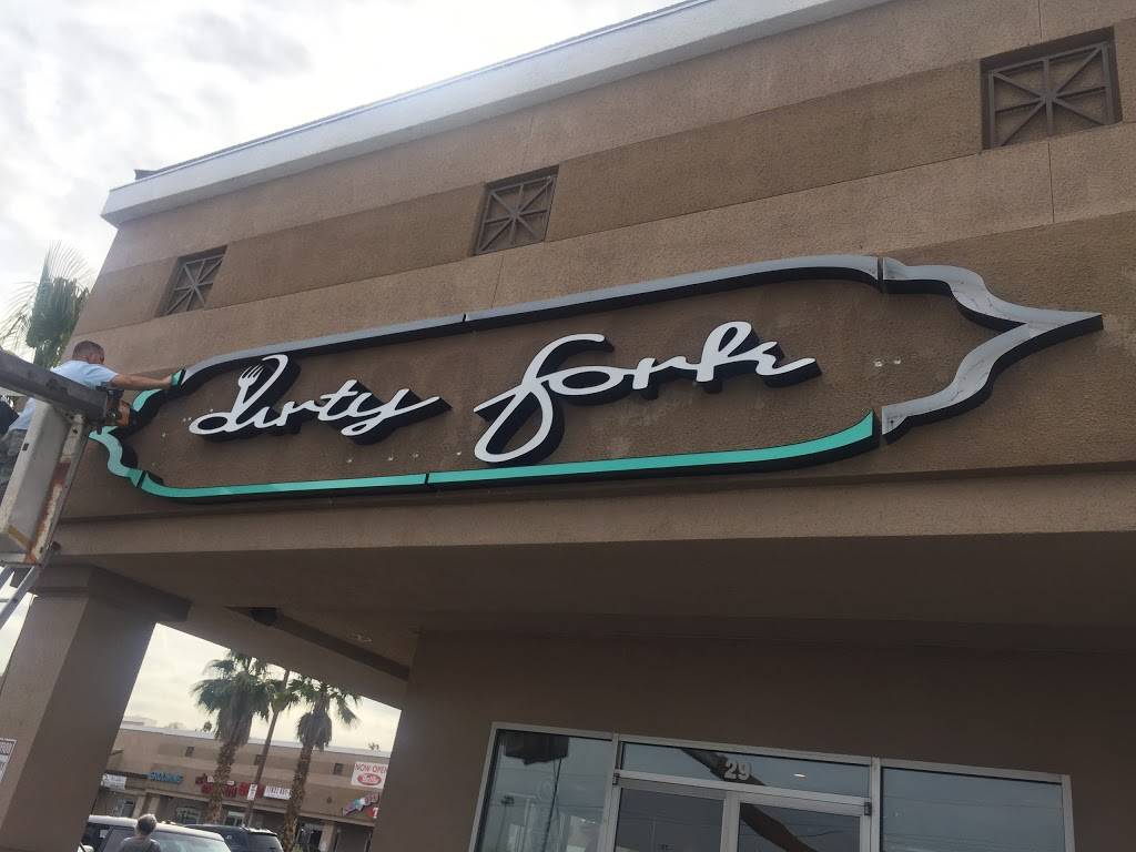 Dirty Fork | restaurant | 3655 S Durango Dr #29, Las Vegas, NV 89147, USA | 7029822111 OR +1 702-982-2111