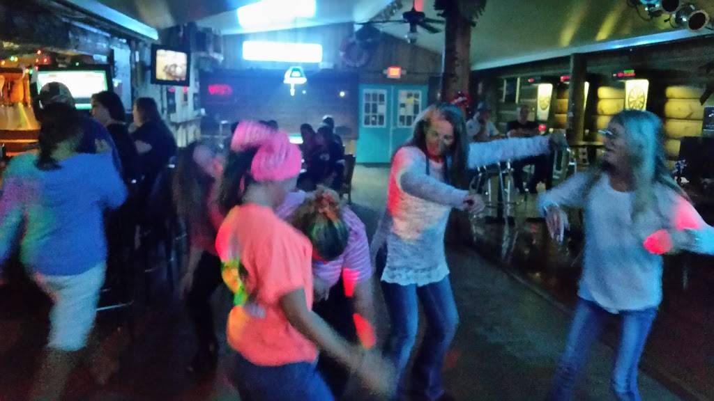 Shipwreck Lounge | restaurant | 48 Highway 19 S, Inglis, FL 34449, USA | 3524475202 OR +1 352-447-5202