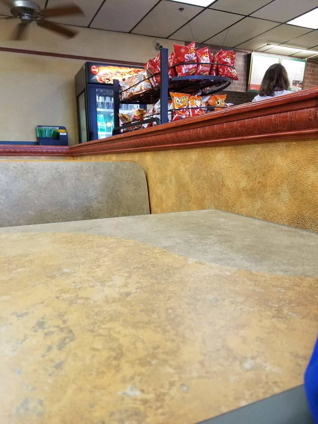 Subway Restaurants | restaurant | 5133 Harding Pike Suite C-4, Nashville, TN 37205, USA | 6153560840 OR +1 615-356-0840