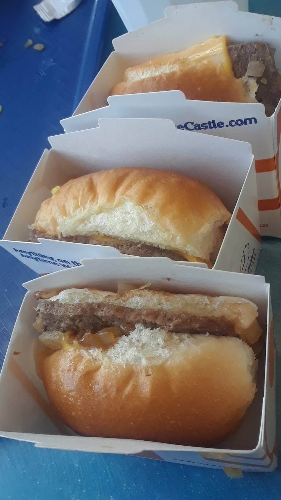 White Castle | restaurant | 125 Plaza Dr, Cold Spring, KY 41076, USA | 8594427698 OR +1 859-442-7698