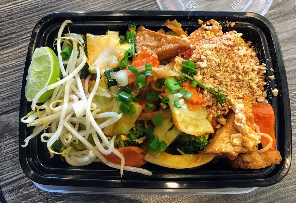 Thai Chef | restaurant | 6033 Northfront Rd, Livermore, CA 94551, USA | 9256061718 OR +1 925-606-1718