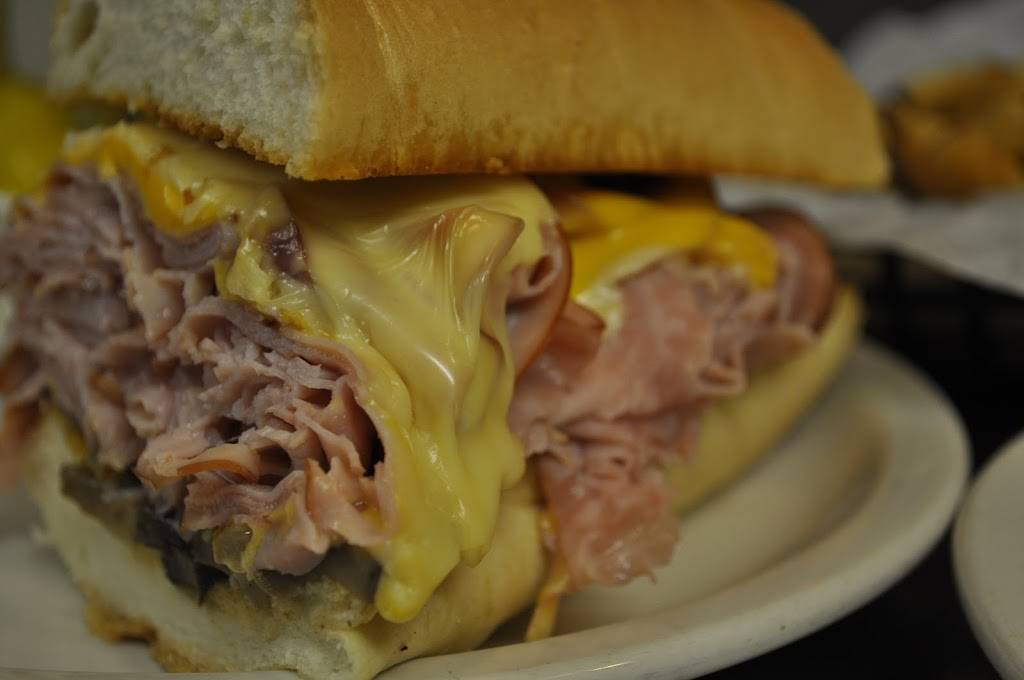 Old Tavern Inn | restaurant | 61088 Indian Lake Rd, Niles, MI 49120, USA | 2696839510 OR +1 269-683-9510