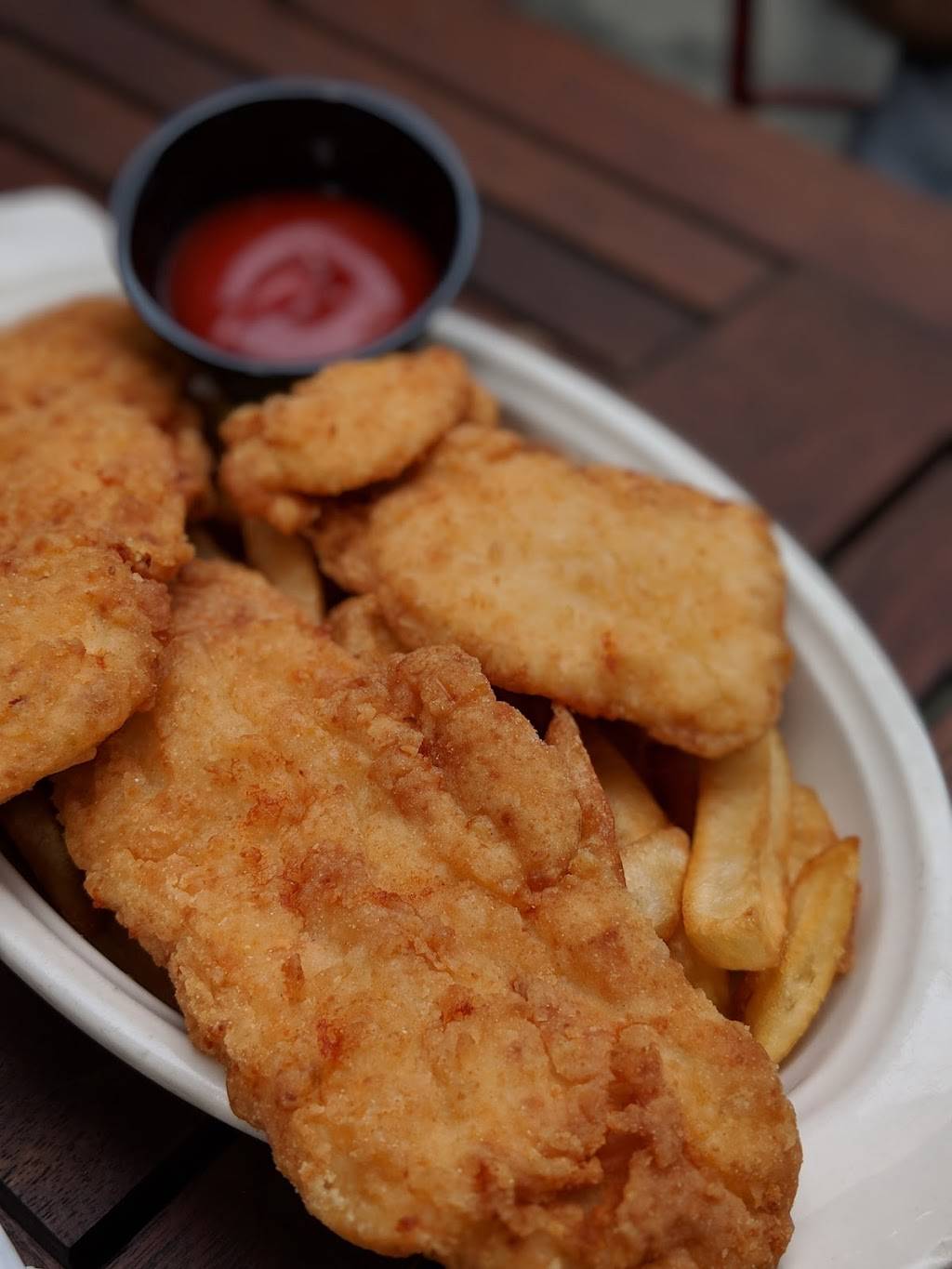 Inwood Bar & Grill | restaurant | 4892 Broadway, New York, NY 10034, USA | 2123043704 OR +1 212-304-3704