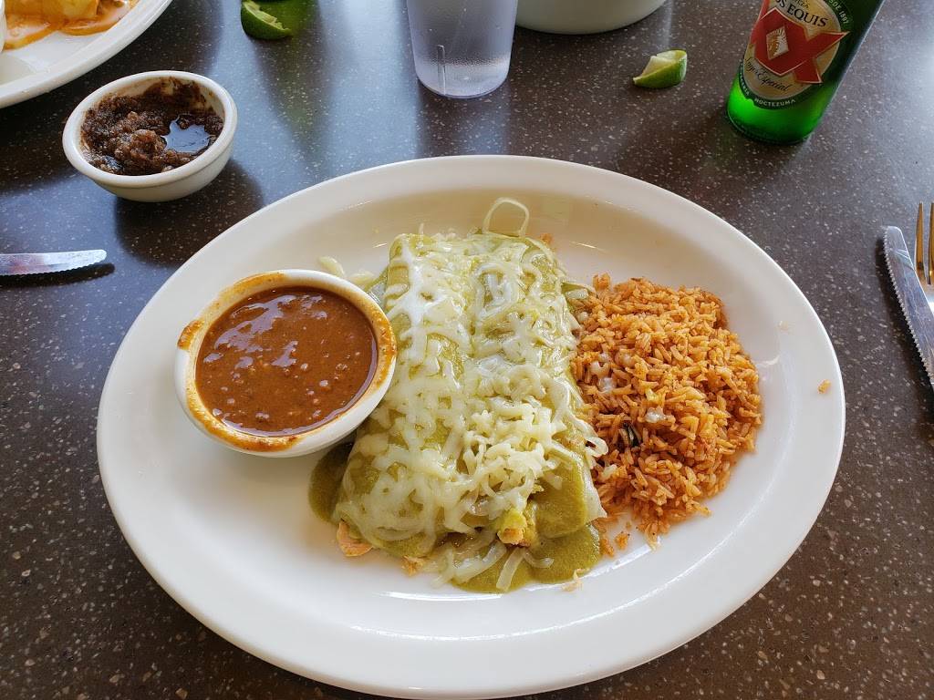 Uncle Julios Mexican | restaurant | 1831 Abriter Ct, Naperville, IL 60563, USA | 3314441300 OR +1 331-444-1300