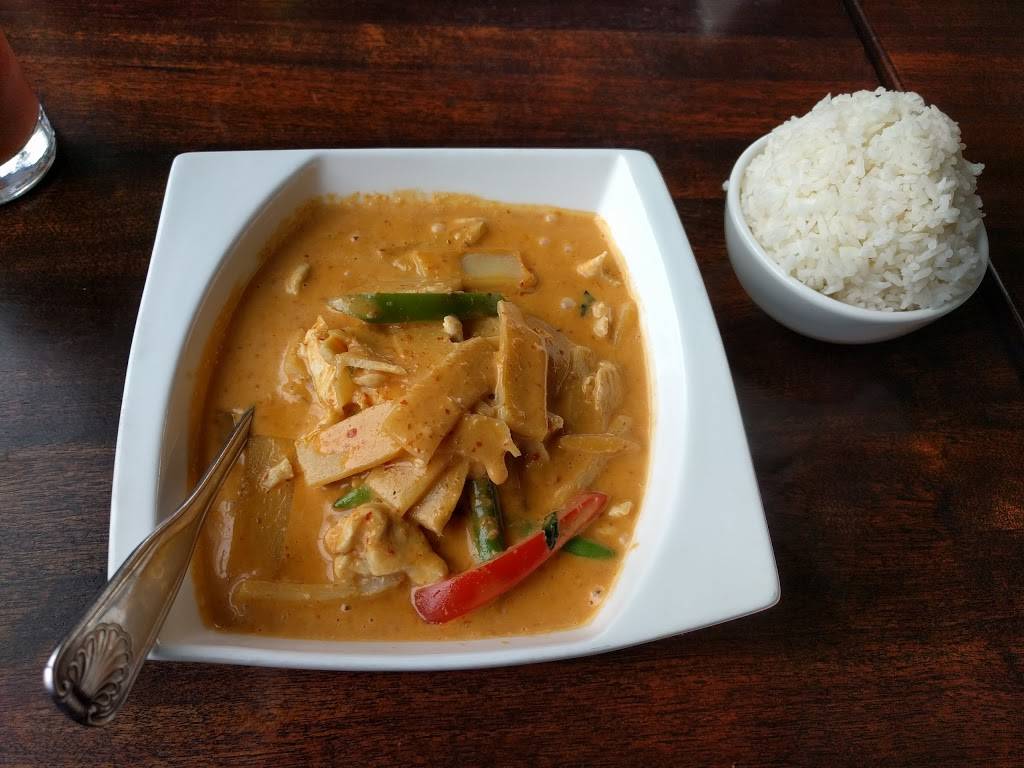Pinkaew Thai Cuisine | restaurant | 5101 25th Ave NE #11, Seattle, WA 98105, USA | 2065222200 OR +1 206-522-2200