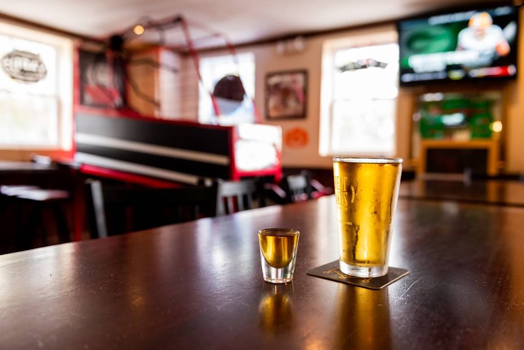 Franklins East Falls | restaurant | 3521 Bowman St, Philadelphia, PA 19129, USA | 2673367420 OR +1 267-336-7420