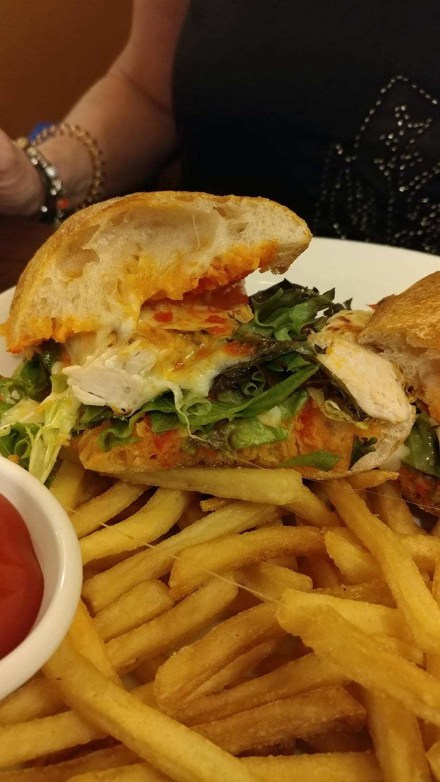 Bella Costa | restaurant | 147 Cochituate Rd, Framingham, MA 01701, USA | 5086261726 OR +1 508-626-1726