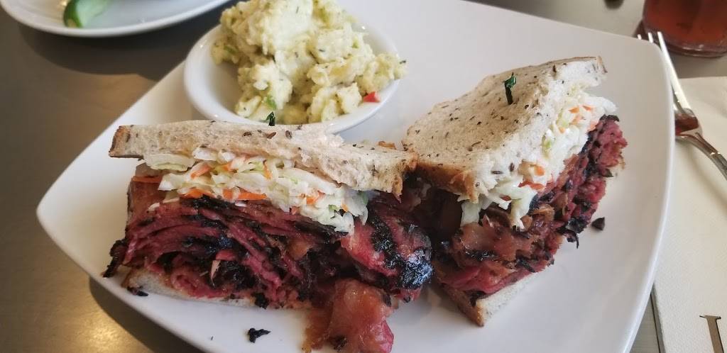 Lovis Delicatessen | bakery | 24005 Calabasas Rd, Calabasas, CA 91302, USA | 8182238777 OR +1 818-223-8777