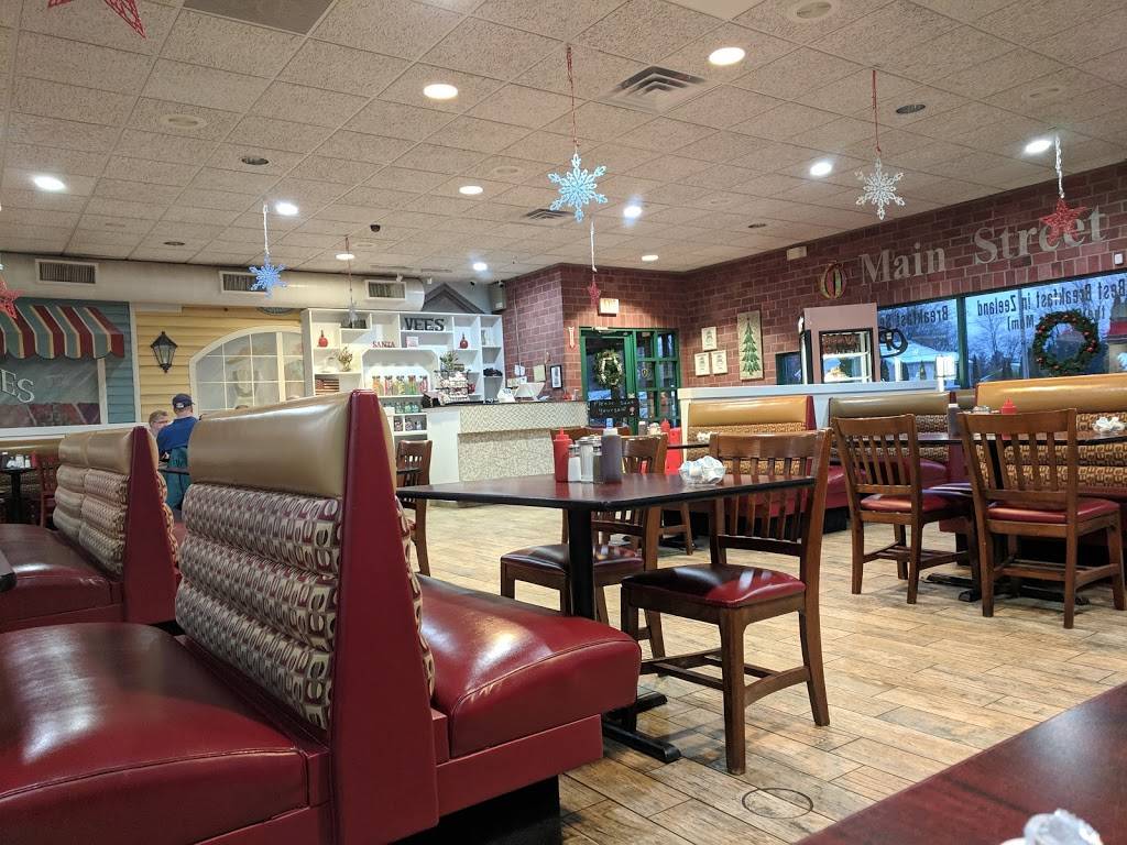 Vees Grill & Coney Island | restaurant | 10500 Chicago Dr, Zeeland, MI 49464, USA | 6167419013 OR +1 616-741-9013