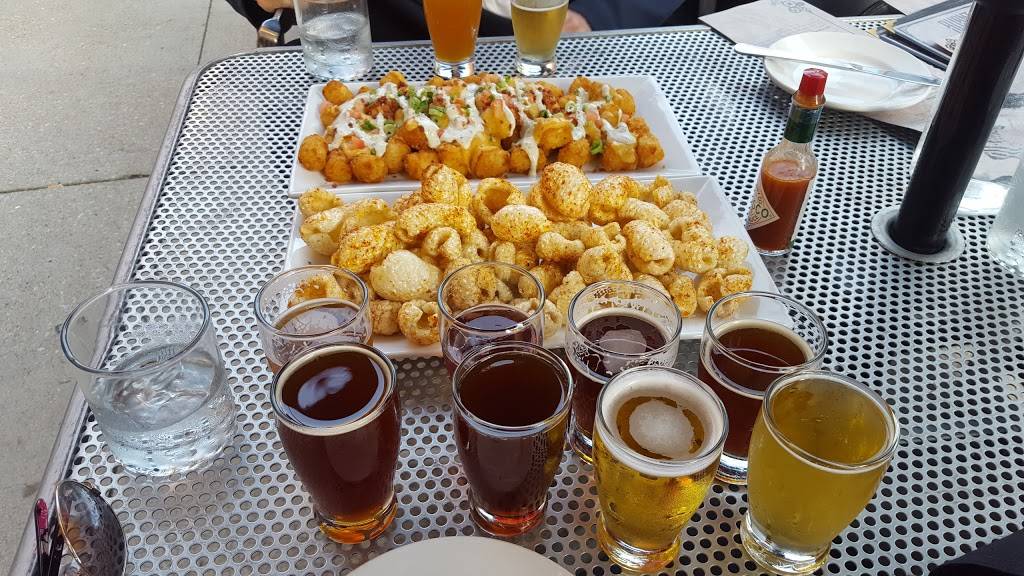 Burnt City Brewing | restaurant | 2747 N Lincoln Ave, Chicago, IL 60614, USA | 7732951270 OR +1 773-295-1270