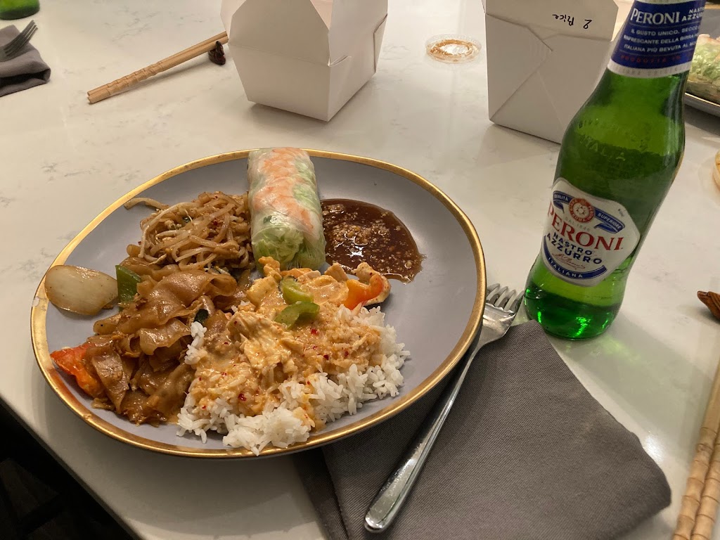 Coconut Thai on Grand | meal takeaway | 720 Grand Ave, St Paul, MN 55105, USA | 6513487250 OR +1 651-348-7250