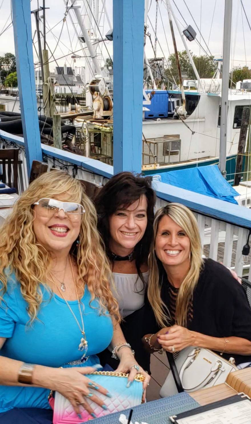 Mile On The Water | restaurant | 229 Woodcleft Ave, Freeport, NY 11520, USA | 5163770700 OR +1 516-377-0700