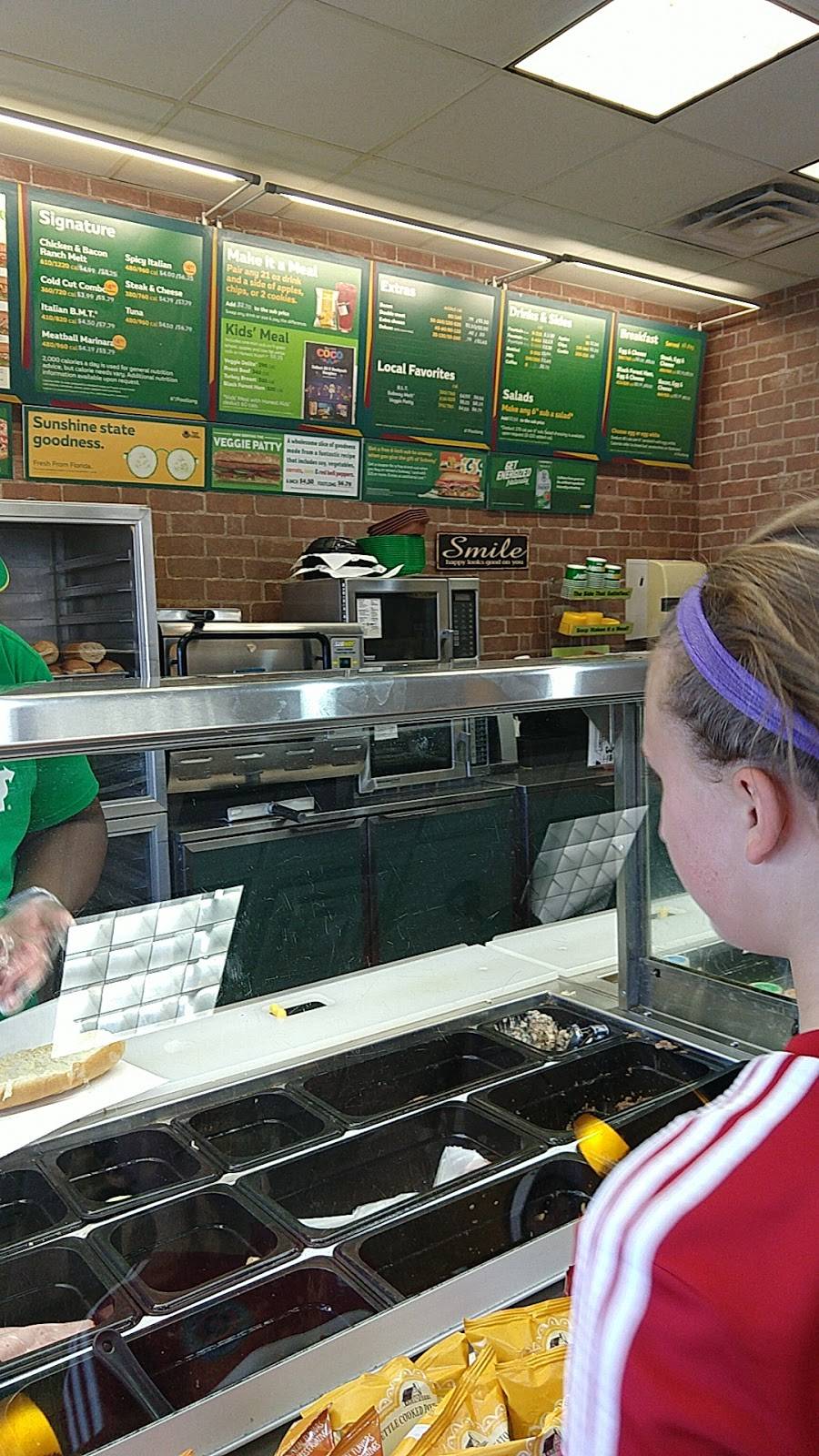 Subway Restaurants | restaurant | 4644 W Gandy Blvd Unit 10 Gandy, Plaza West, Tampa, FL 33611, USA | 8138311141 OR +1 813-831-1141