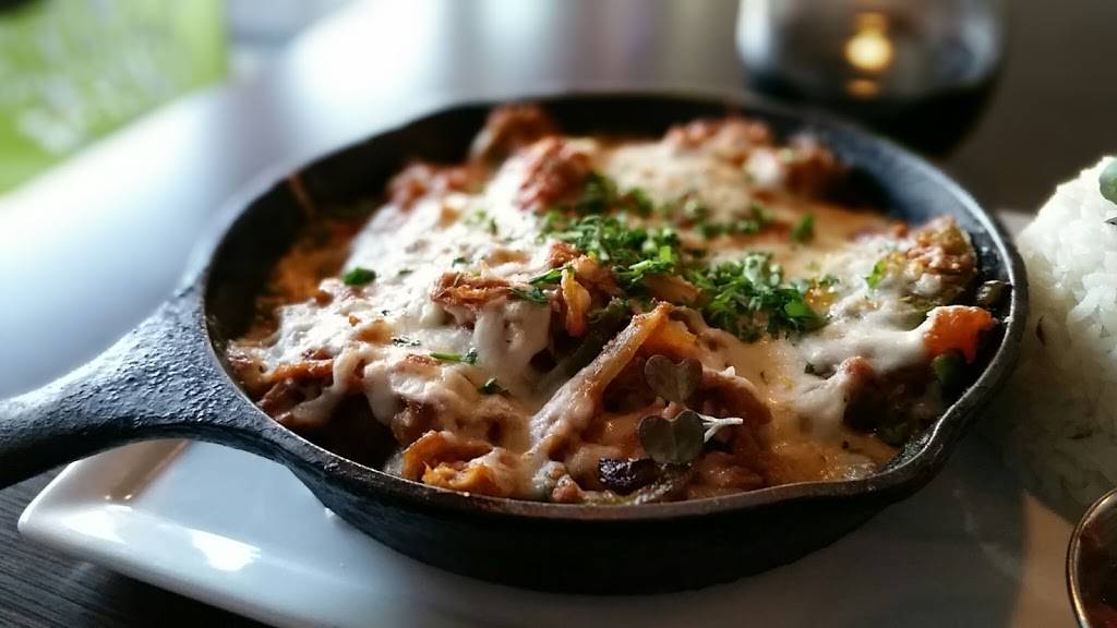 Cesars Bistro | restaurant | 6240 E Pacific Coast Hwy, Long Beach, CA 90803, USA | 5624941000 OR +1 562-494-1000