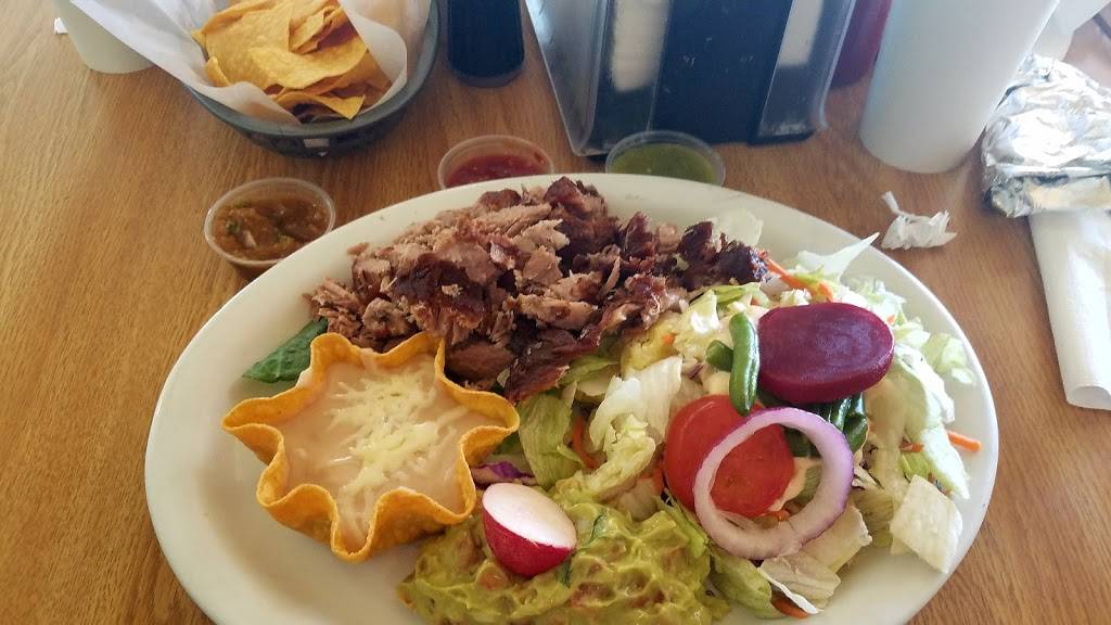 Gutierrez Drive In | restaurant | 61 Sherwood Dr, Salinas, CA 93901, USA | 8314248383 OR +1 831-424-8383