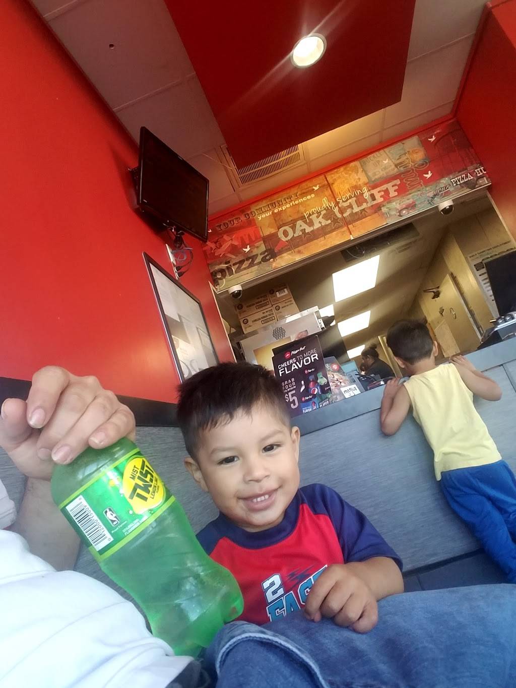 Pizza Hut | restaurant | 2248 W Illinois Ave, Dallas, TX 75224, USA | 2143301300 OR +1 214-330-1300