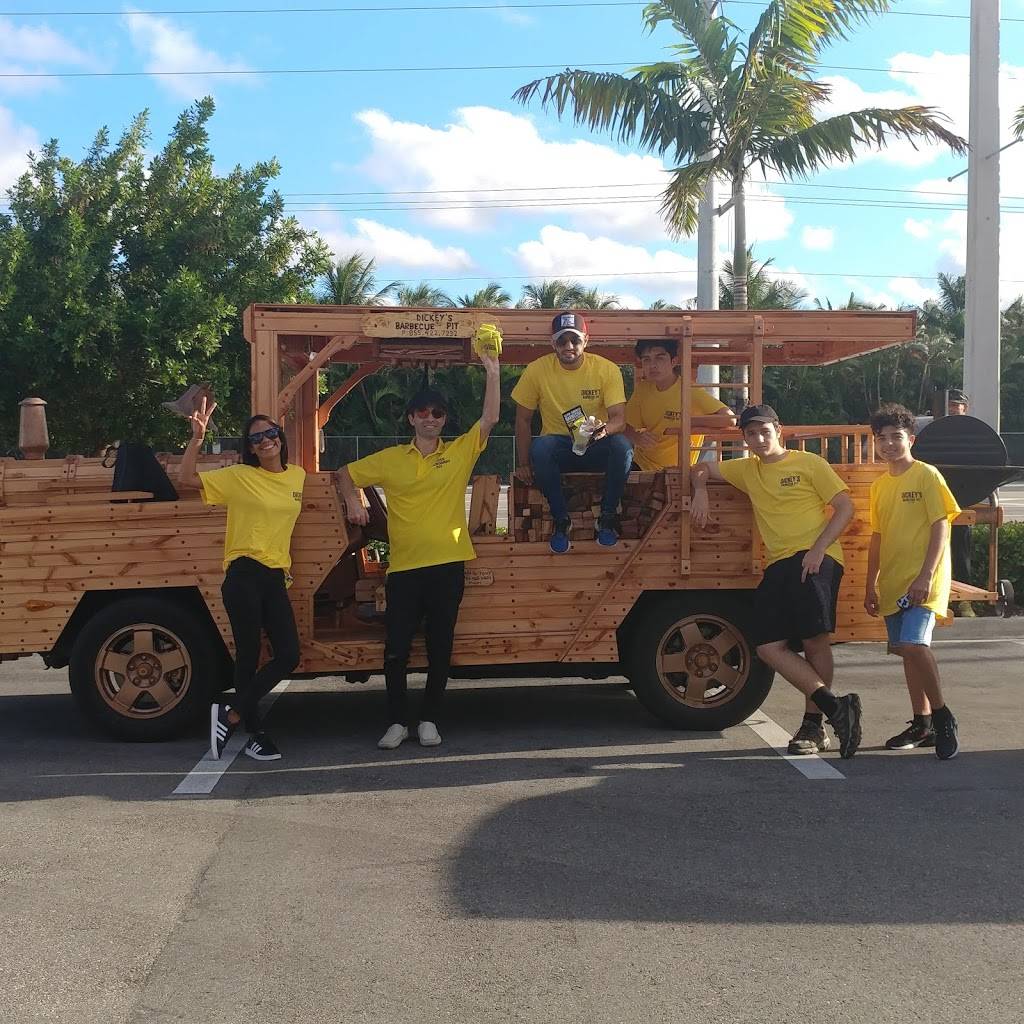 Dickeys Barbecue Pit | restaurant | 23 South Pointe Dr, Dania Beach, FL 33004, USA | 8554227232 OR +1 855-422-7232