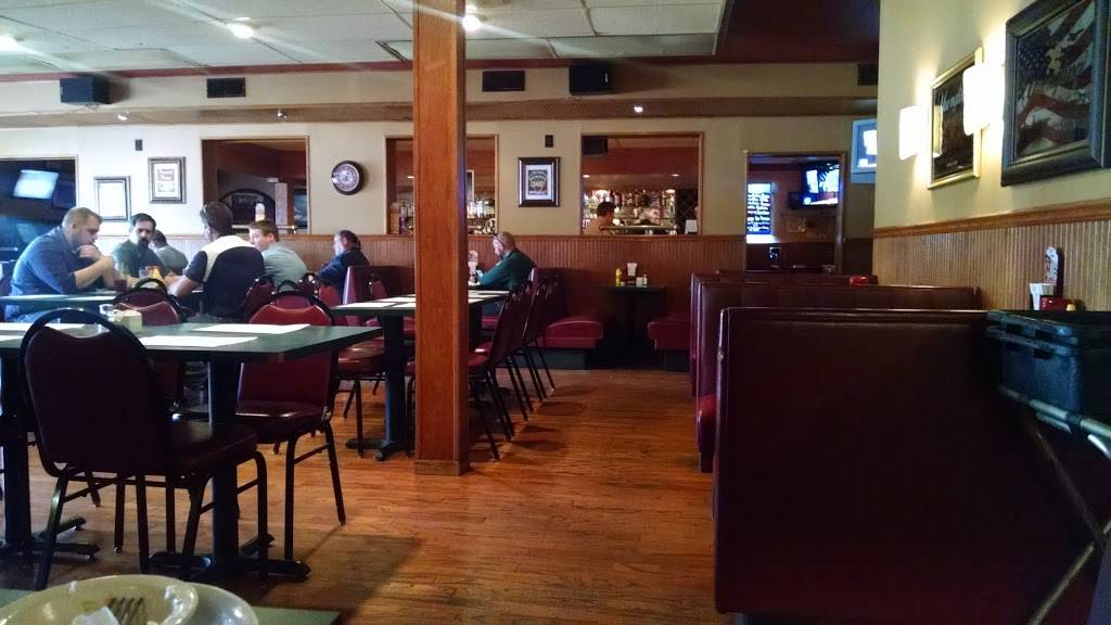 Vinnys Bar & Grill | restaurant | 2229 Dryden Rd, Moraine, OH 45439, USA | 9372992520 OR +1 937-299-2520