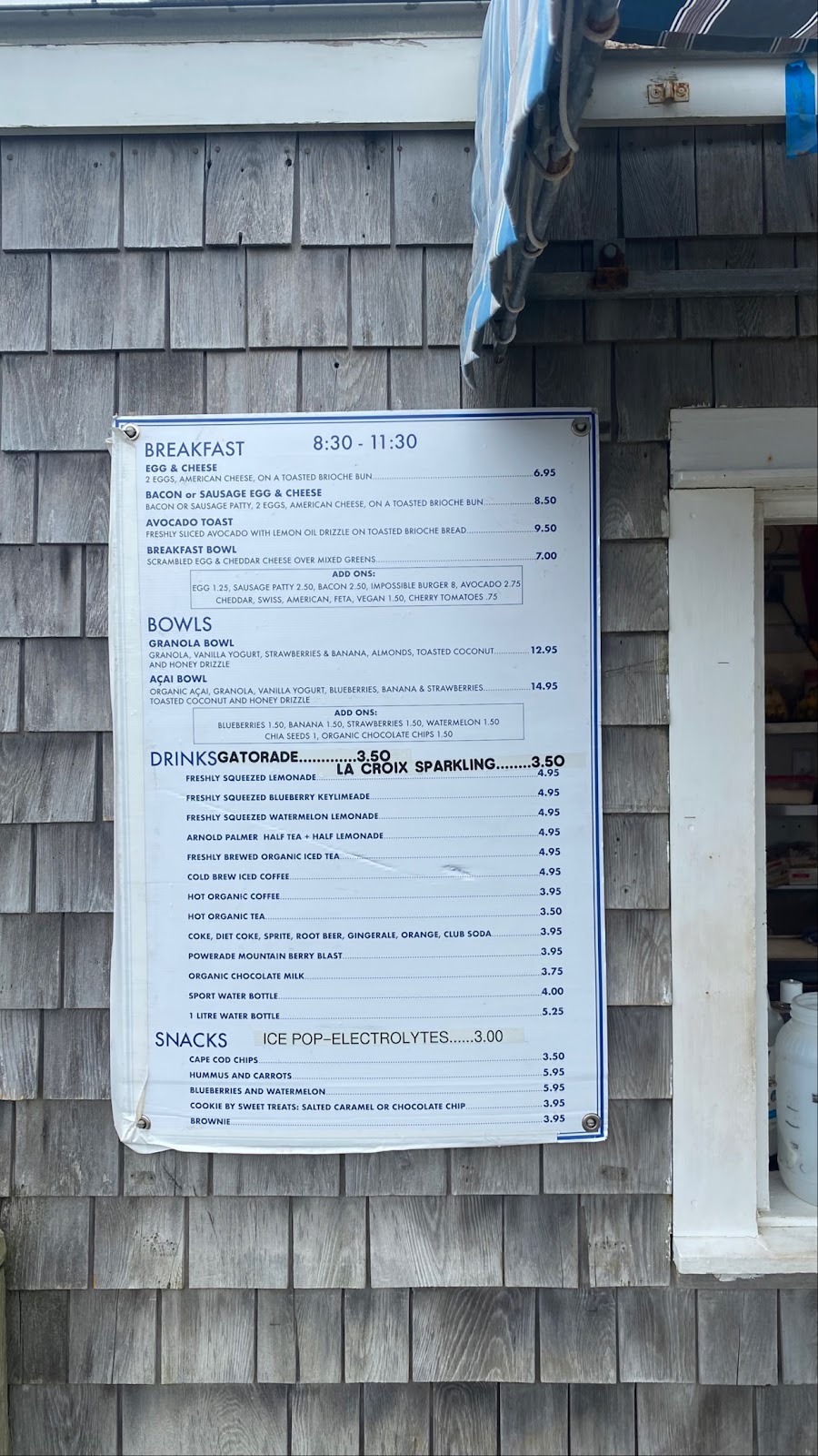 The Surf | restaurant | 160 Surfside Rd, Nantucket, MA 02554, USA | 5088255531 OR +1 508-825-5531