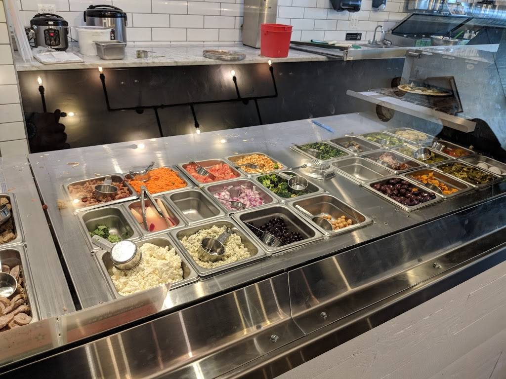 SNAP Custom Pizza & Salads | restaurant | 33 E City Ave, Bala Cynwyd, PA 19004, USA | 4842708636 OR +1 484-270-8636