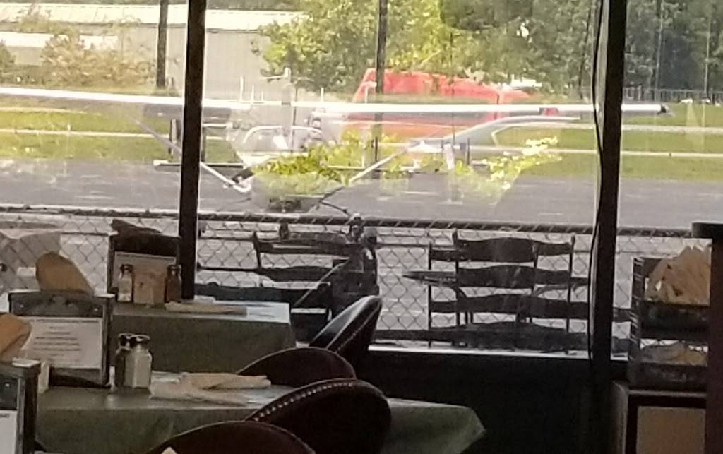 Kings Korner Catering | restaurant | 7511 Airfield Dr, North Chesterfield, VA 23237, USA | 8042710033 OR +1 804-271-0033