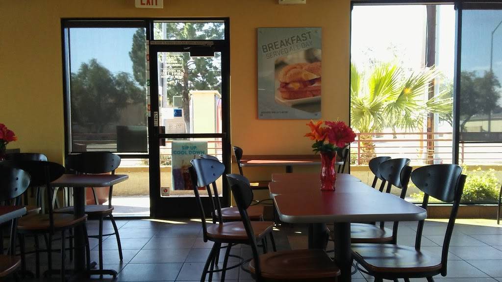 Jack in the Box | restaurant | 525 N Stapley Dr, Mesa, AZ 85203, USA | 4806105302 OR +1 480-610-5302