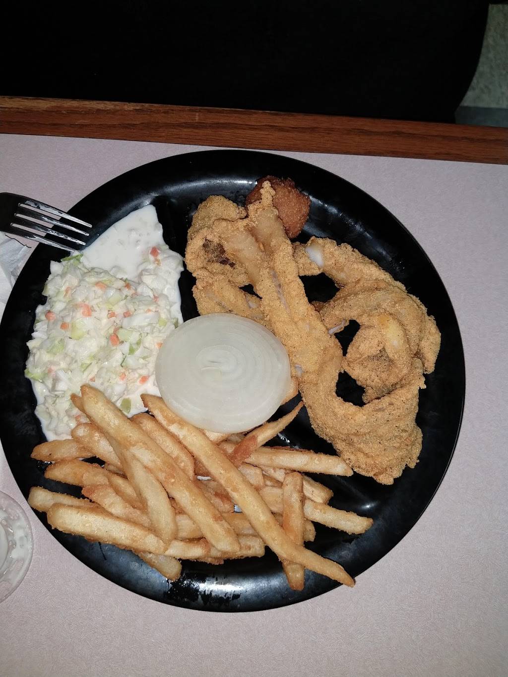 Triple E BBQ North 37 | restaurant | 706 Robinson Dr, Marion, IL 62959, USA | 6189975559 OR +1 618-997-5559