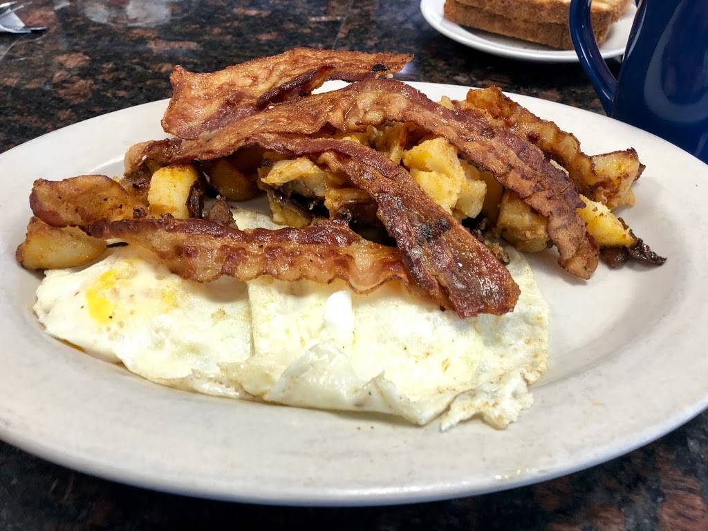 Melrose Diner | restaurant | 44 W Wyoming Ave, Melrose, MA 02176, USA | 7816625637 OR +1 781-662-5637