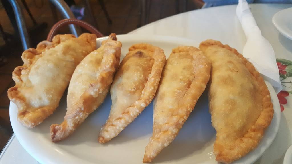 Empanadas Place | restaurant | 3811 Sawtelle Blvd, Los Angeles, CA 90066, USA | 3103910888 OR +1 310-391-0888