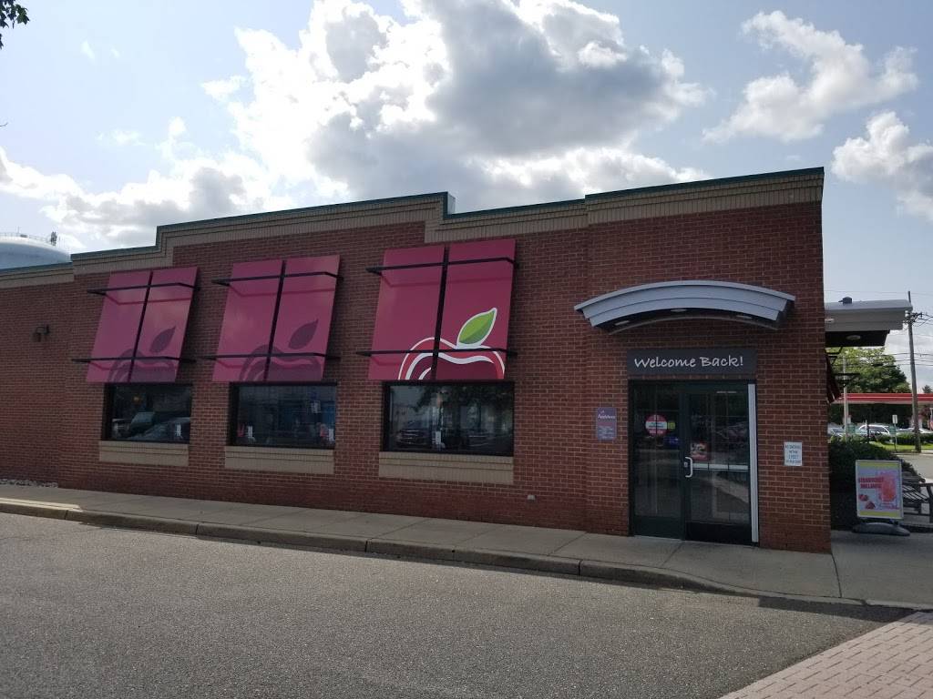 Applebees Grill + Bar | restaurant | 333 NJ-33, Hamilton Township, NJ 08619, USA | 6098902828 OR +1 609-890-2828